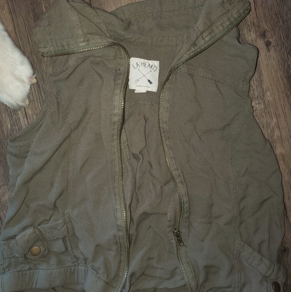 La Hearts green cargo vest